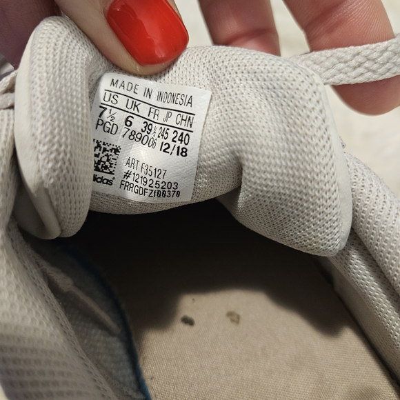 Adidas Women's Gray and Peach Sneakers - Picture 8 of 10